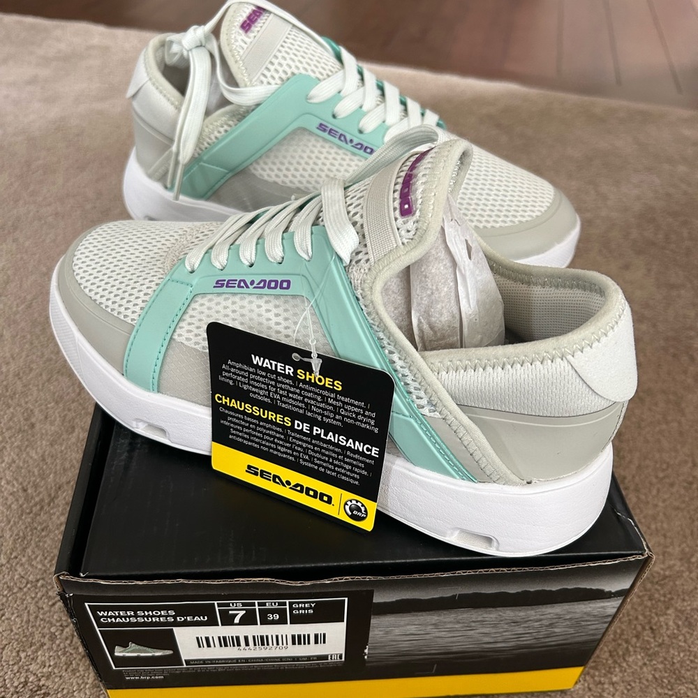 Sea-Doo Women's Mint & White Water Shoe